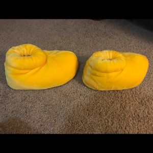 Mickey Mouse Disney World Slippers NWOT Small